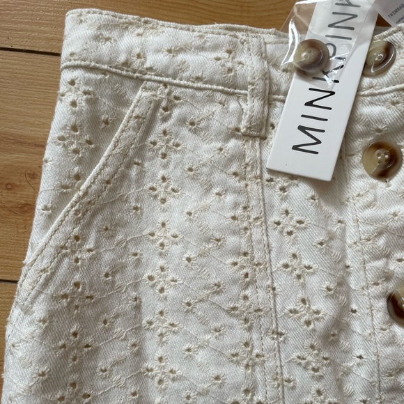 BNWT MINKPINK Eyelet Mini with Pockets! Size S. Fabulous for spring! - Picture 5 of 7
